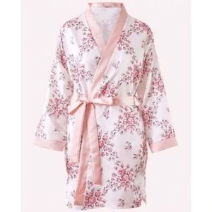 MORGAN LANE | Allie Robe in White Floral  L/XL